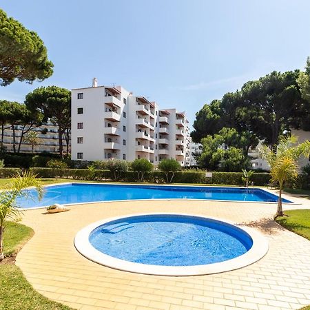 Centralgarve - Great, Bright 2-Bedroom Flat In The Center Of Vilamoura -Topazio Room photo
